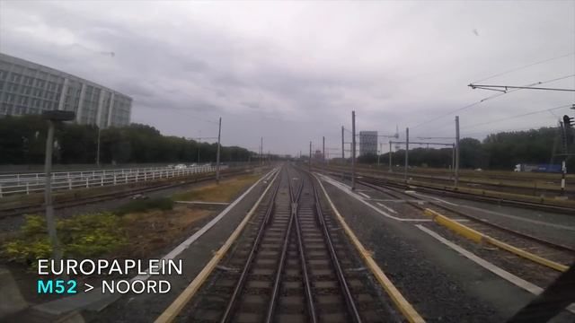 ? GVB R-net Amsterdam Metrolijn 52 Cabinerit Noord - Station Zuid - Noord/Zuidlijn - Driver’s view смотреть онлайн
