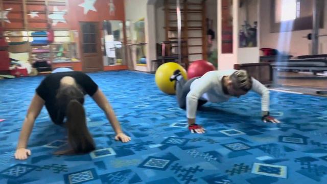 Утренняя тренировка на каждый день. Твое тело в твоих руках#fitness #тренировкидома смотреть онлайн