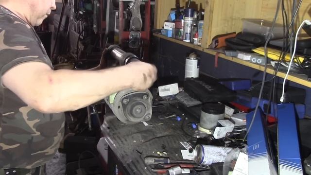 Peugeot 106 1,5D Замена переднего амортизатора смотреть онлайн