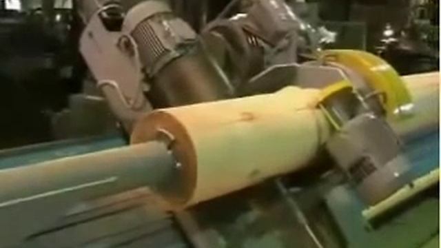 Оцилиндровка бревна на оцилиндровочном станке ДОС - 300 КАЛИБР смотреть онлайн