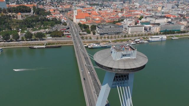 Bratislava, Slovakia | Aerial Drone Tour 4K (18th-Century Old Town) смотреть онлайн