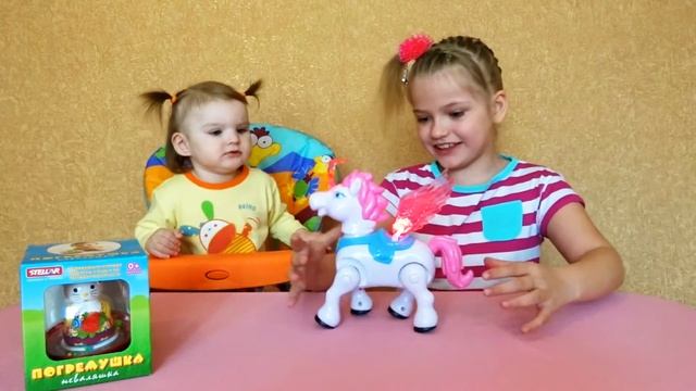Лошадка-поняшка, неваляшка Hello Kitty. Loshadka-ponyashka, Hello Kitty смотреть онлайн