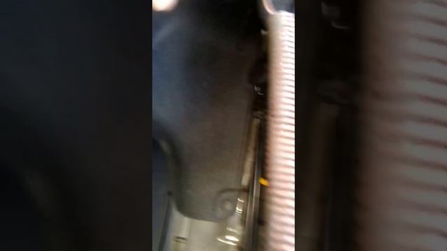 KIA RIO плохо открывается багажник,как быть? смотреть онлайн