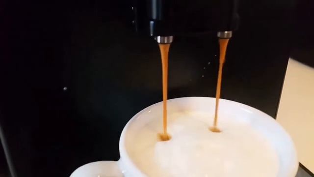 SAECO LIRIKA One Touch Cappuccino