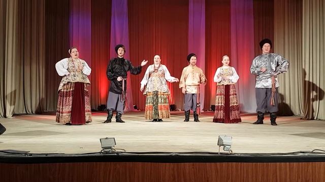 ансамбль ЦВЕТЕНЬ - Уж вы, голуби / Конь боевой с походным вьюком/ Земляничка-ягодка смотреть онлайн