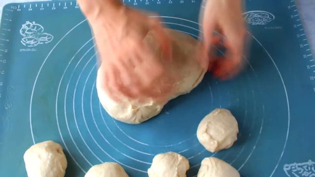 Расстегаи с гречкой, курицей и грибами