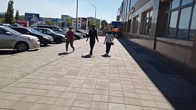 русский и казашка,она орет зачем ты припёрся сюда ,дома курица,часть 2 из3х смотреть онлайн