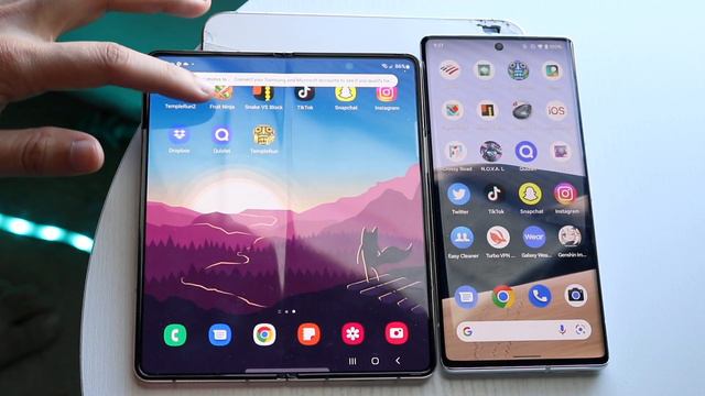 Samsung Galaxy Z Fold 4 Vs Google Pixel 6 Pro! (Comparison) (Review) смотреть онлайн