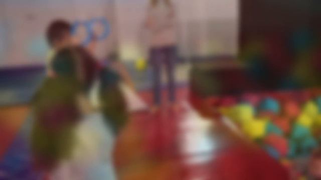 БАТУТНЫЙ ПАРК смотреть онлайн