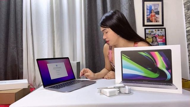 MACBOOK PRO M2 13 & INSTA360 X3 | UNBOXING 2023