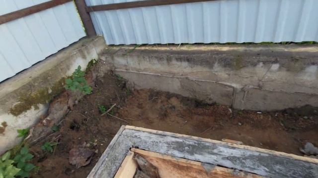 стройка бани. 31.07.23. стены кусок и фундамент застывший смотреть онлайн