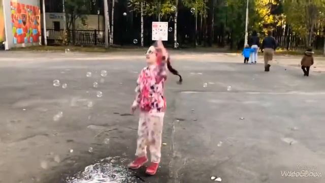 Ура, Едем в парк. Танцы с пузырями. Сахарная вата из шоколада. смотреть онлайн