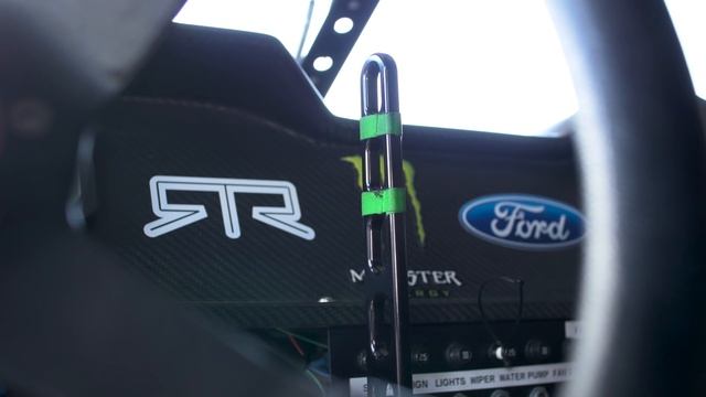 Vaughn Gittin Jr. Tours his 900hp Mustang RTR | Formula DRIFT | Ford Performance смотреть онлайн