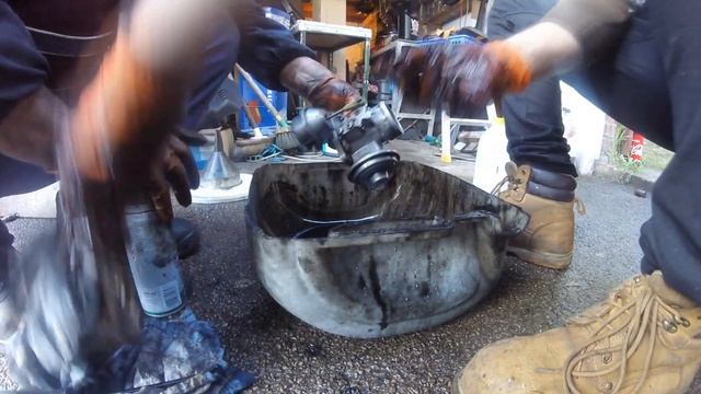 How to clean EGR CHRYSLER VOYAGER 2.8 CRD / Как почистить EGR CHRYSLER VOYAGER 2.8 CRD смотреть онлайн