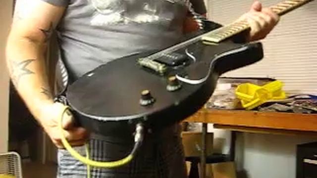 Mike Gee Kustoms Les Paul JR / Midnight Black / P-90 / Relic смотреть онлайн