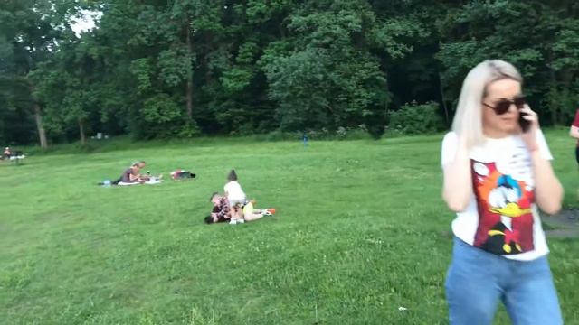 Отдыхаем семьями на реке Птичь смотреть онлайн