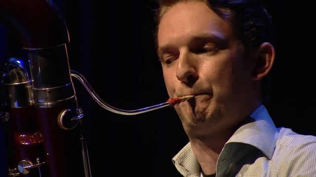 Erwin Schulhoff (1894-1942) Bassnachtigall (1922), First movement смотреть онлайн