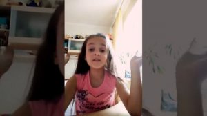 Как поднять одну бровь