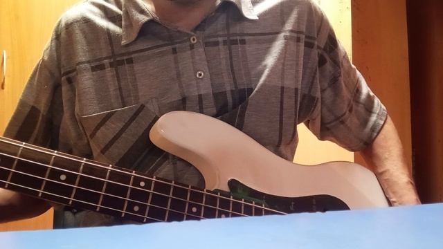 ДжоДасен на мастеровом басу