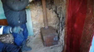 ⛺?ЖИВУ ПОД ЗЕМЛЁЙ. ??Землянка в лесу.  Выживание в лесной землянке в доме под землёй. Лесные люди.