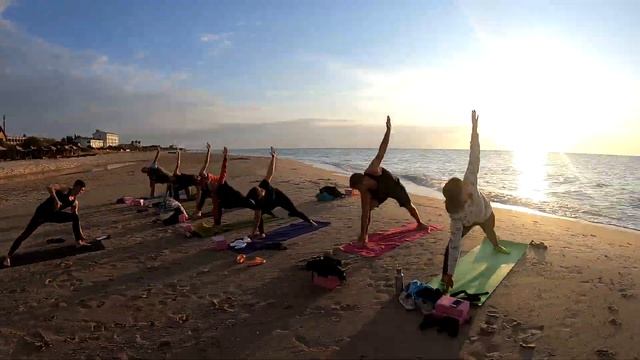 Йога Ретрит. Бердянск 2019. Бердянск.Моменты и атмосфера, люди на йога семинаре. #йога смотреть онлайн