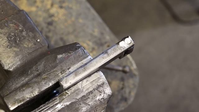 Это просто гениально! Накатка из кусочка круглого напильника! смотреть онлайн