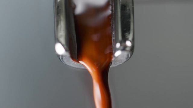 „Zwei Freunde. Zwei Räder.“ Gedreht mit der Canon EOS C70 смотреть онлайн