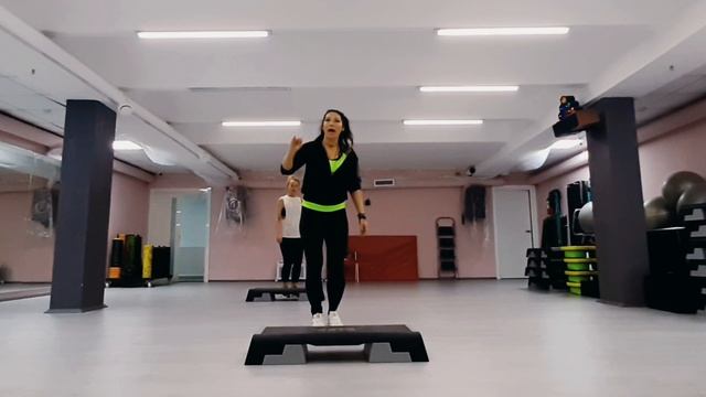 СТЕП АЭРОБИКА / МОДИФИКАЦИЯ ШАГОВ / STEP AEROBICS смотреть онлайн