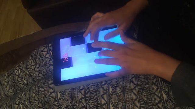 Piano tiles 2 чардаш (витторио монти) смотреть онлайн
