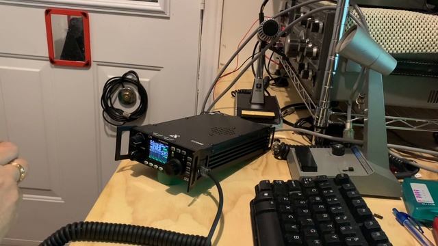 QRP Testing a Xiegu G90 with Hustler 6BTV Vertical. QSO with K1KL. смотреть онлайн