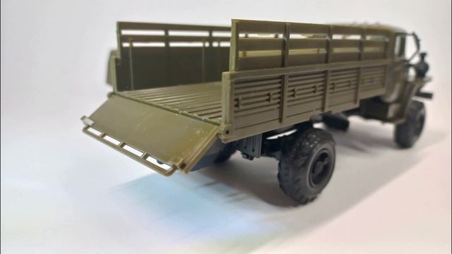 1/43 URAL-43206 by Elecon. 4x4 TRUCK review смотреть онлайн