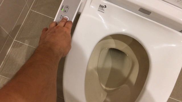 Как это работает? Японский умный унитаз, туалет. смотреть онлайн