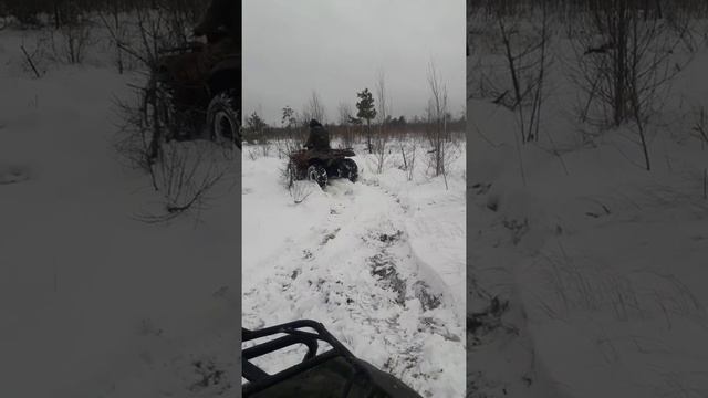 Покатушки на квадроциклах хонда с кавасаки смотреть онлайн