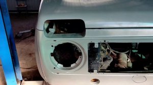 Замена передних крыльев и панели нива.