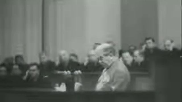 Последняя речь Сталина. "Знамя демократических свобод выброшено за борт" смотреть онлайн