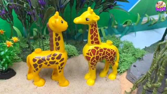 Safari World With Lego Duplo Animals | Tiger Shark Whale Lion Cow Animal Toys