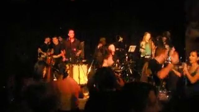 Axe Capoeira Presents Club Samba! video 1 смотреть онлайн