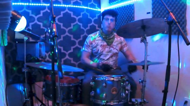 Live drumming to 4 songs! Tama Club-JAM смотреть онлайн