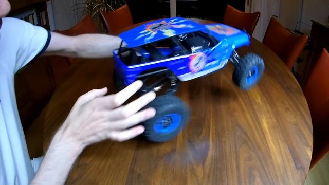 The WLtoys 10428-A Wild Truck Warrior - Rock Racer - Show & Tell :) смотреть онлайн