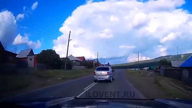 Машина ДПС превысила скорость и совершила обгон автомобиля тагильчанина на запрещающий знак. смотреть онлайн