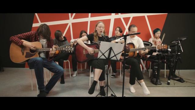 Radioactive смотреть онлайн