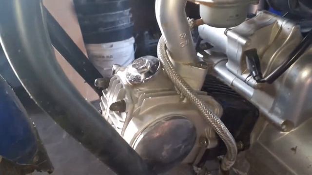 НЕПРАВИЛЬНАЯ ОБКАТКА МОПЕДА|часть 1| КАРЬЕР|Покатушки#3 смотреть онлайн