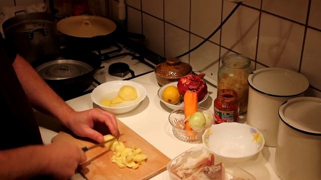 Щи кислые с пережаркой. Часть 1 (из 2). смотреть онлайн