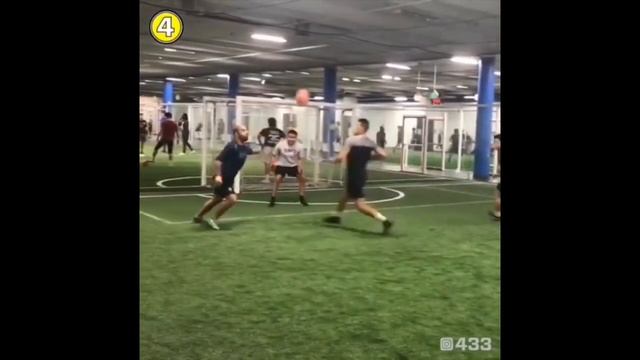 Best skills ever!!!⚽️⚽️⚽️ Blanco Brown -The git up?? смотреть онлайн