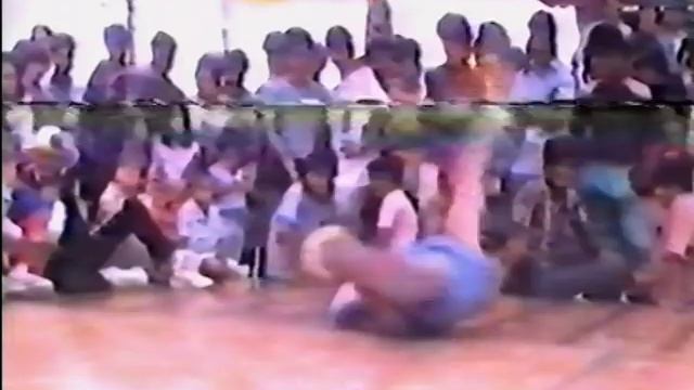 Ambient Festa Break dance 1986 OLD SCHOOL - Festa a Badalona смотреть онлайн