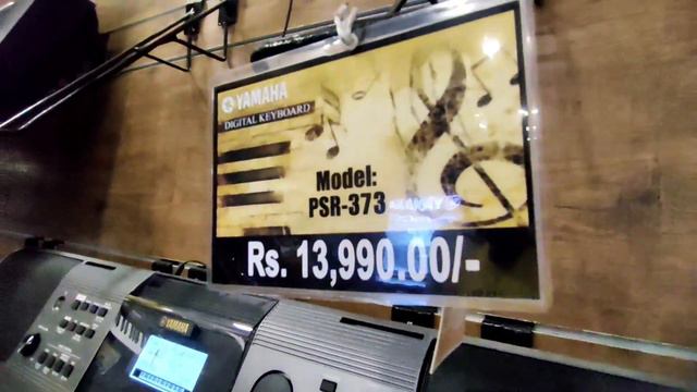 Buying a New Guitar & Keyboard | Yamaha Music Square - Guwahati | Music Gears at Best/Lowest Price смотреть онлайн