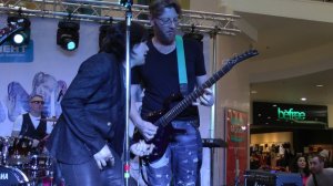 Земляне "Красный Конь" (live)