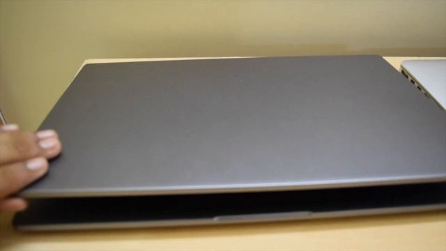 Mi Laptop Horizon Edition Vs Macbook Pro 2015:Ultimate Comaprision