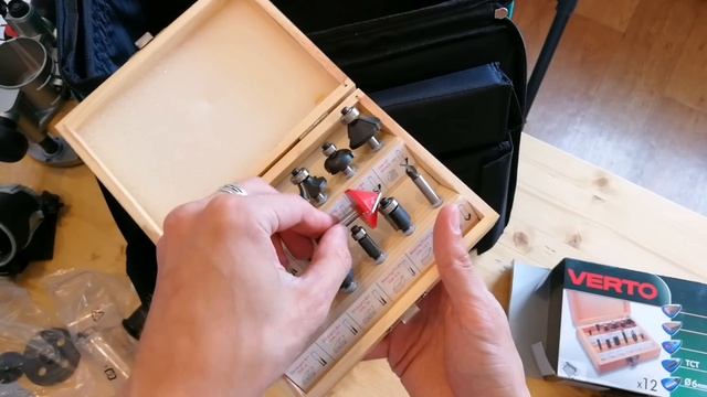 Фрезер MAKITA RT0700CX2. Первый опыт использования. смотреть онлайн