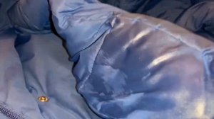 Как почистить воротник куртки от тонального крема не стирая ее? Легкий способ вывести пятна с одежд